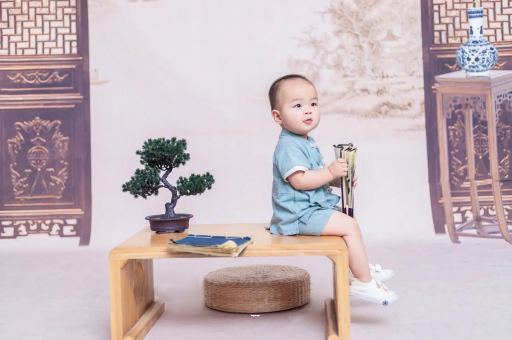 博兴宝宝多久开始攒肚 博兴宝宝多久开始攒肚